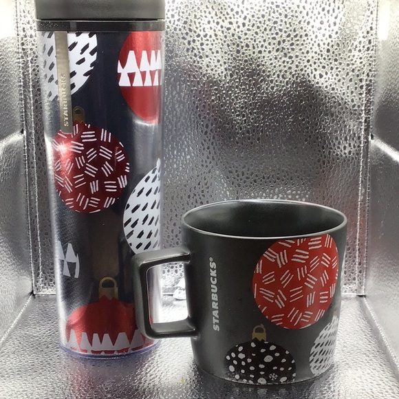 Set Starbucks mugs - Picture 1 of 9
